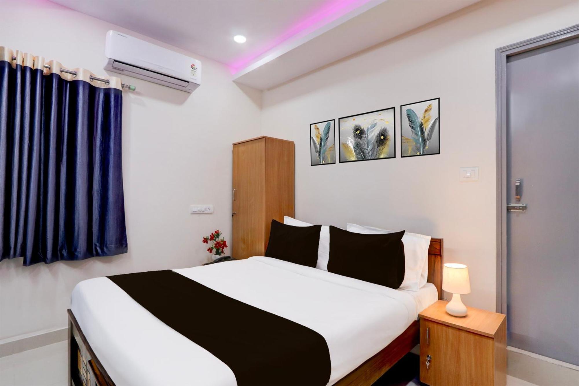 Super Townhouse Nanak Ram Guda Near Waverock Sez Haïdarabad Extérieur photo
