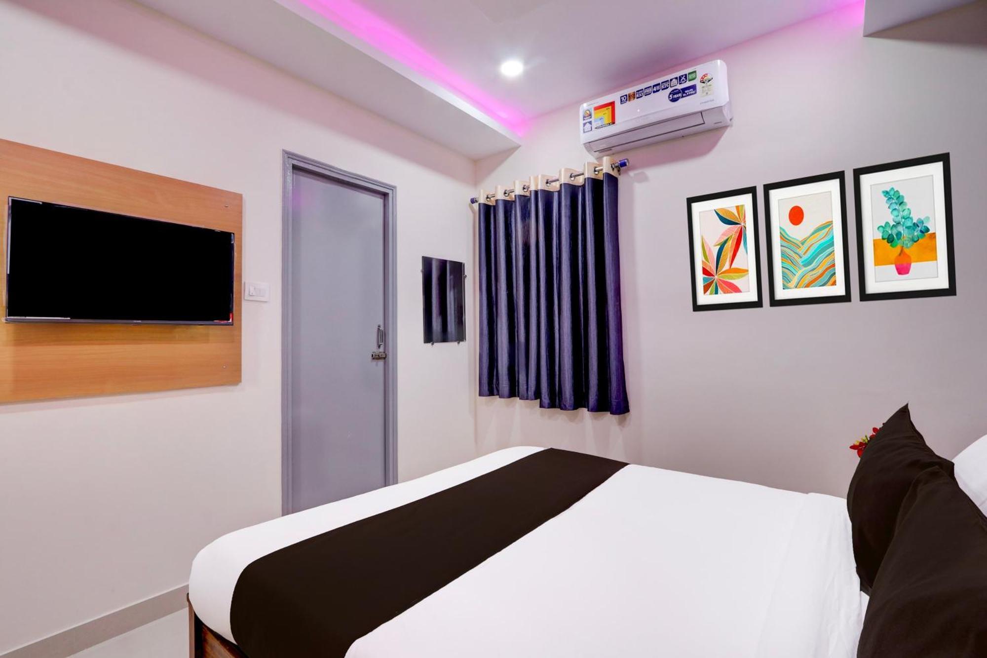Super Townhouse Nanak Ram Guda Near Waverock Sez Haïdarabad Extérieur photo
