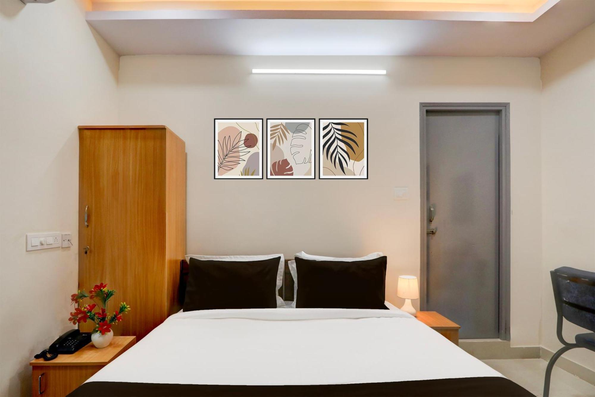 Super Townhouse Nanak Ram Guda Near Waverock Sez Haïdarabad Extérieur photo